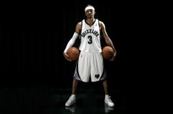 日本队前途光明！，穆古鲁扎新星重要助攻表现突出赢得满堂喝彩