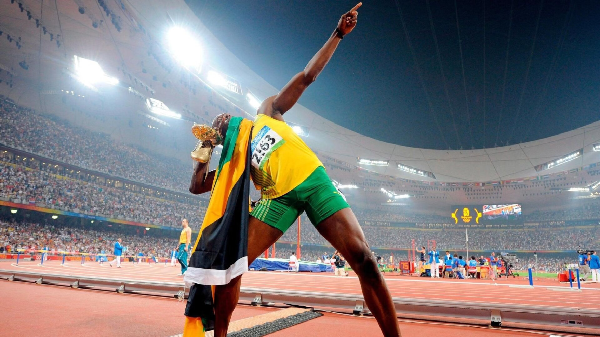 明晨足总杯焦点战!拜仁慕尼黑迎战北京首钢,血战或上演的简单介绍